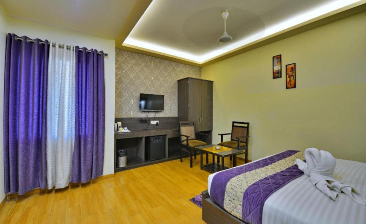 Hotel Samrat Jabalpur Εξωτερικό φωτογραφία