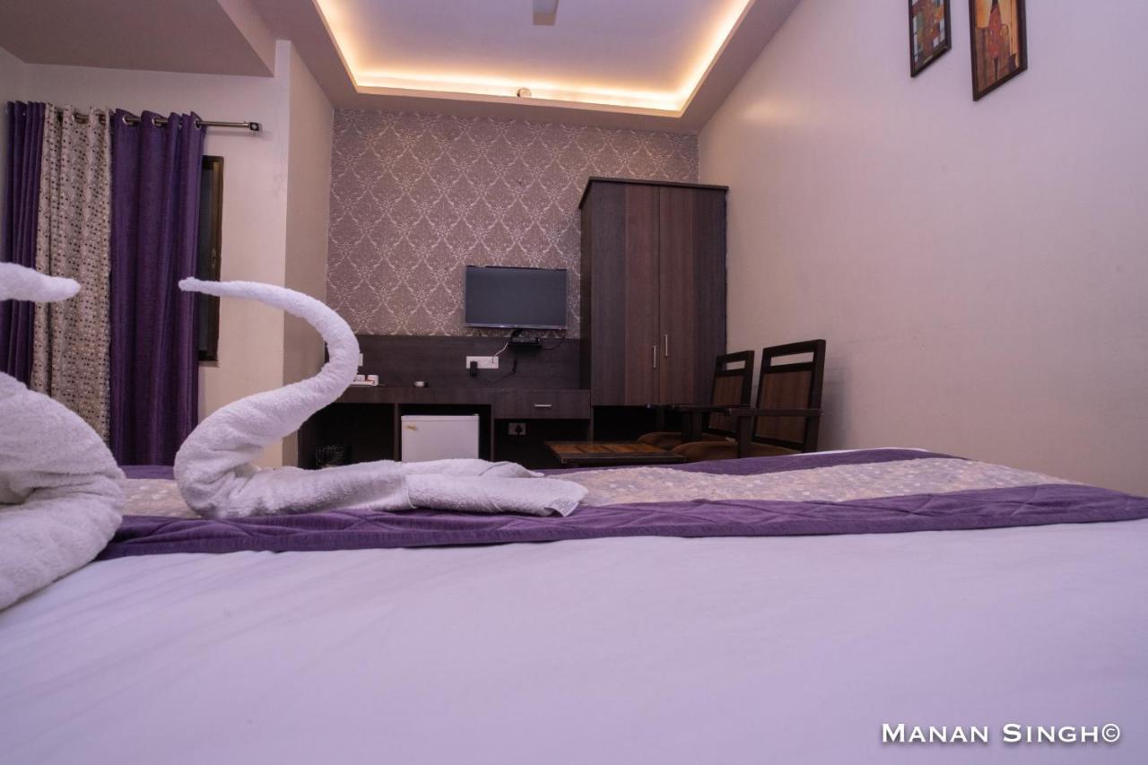 Hotel Samrat Jabalpur Εξωτερικό φωτογραφία