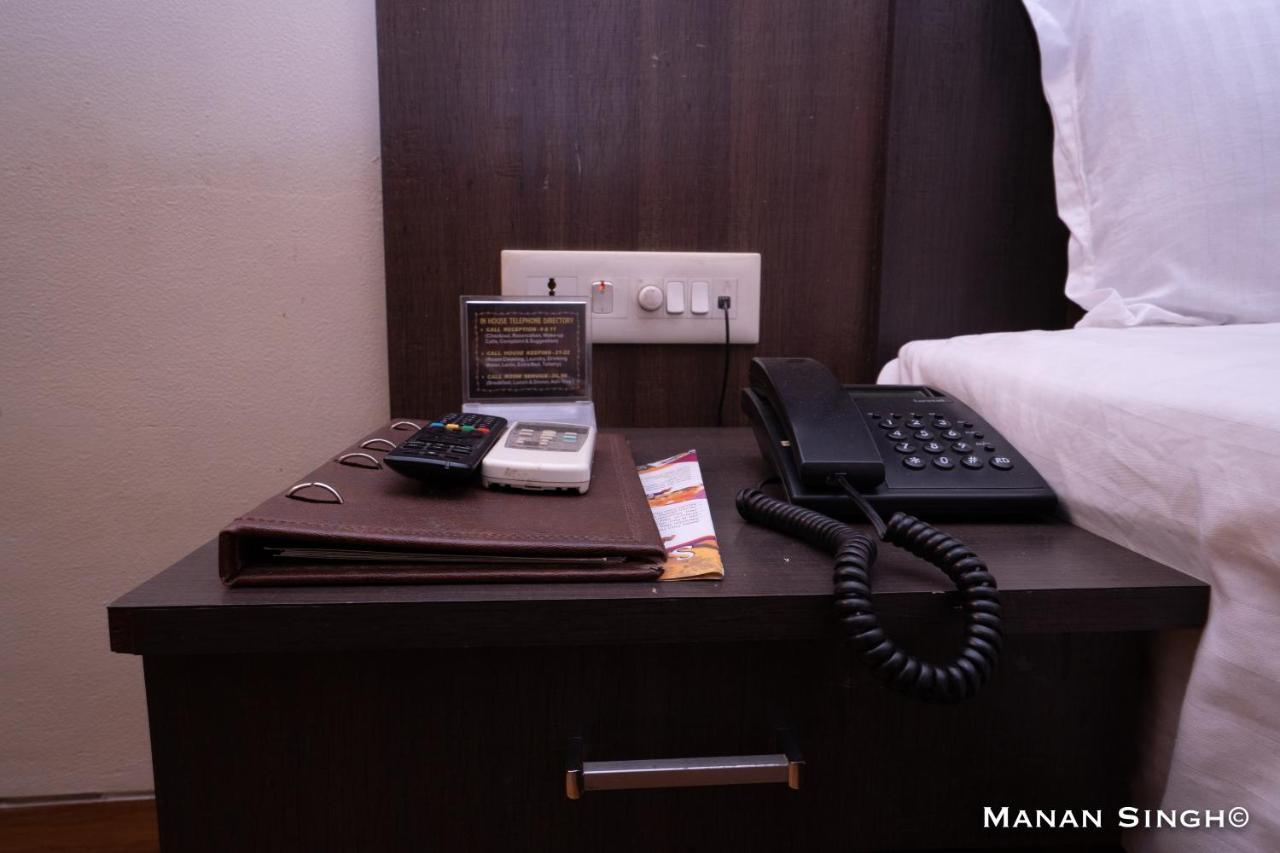 Hotel Samrat Jabalpur Εξωτερικό φωτογραφία
